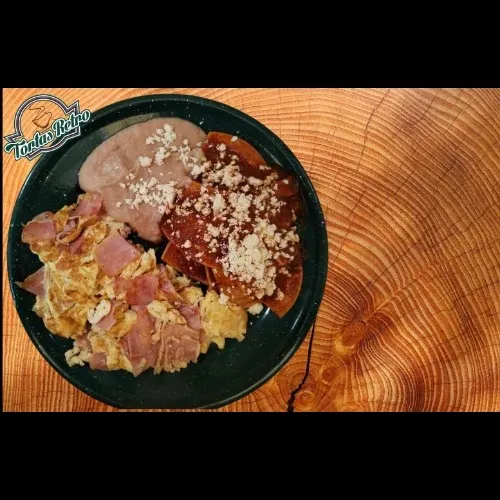 Chilaquiles con Huevos