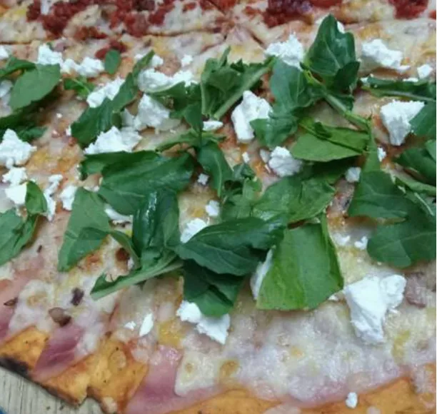 Pizza Mitad y Mitad selecciona No 1 a No 6