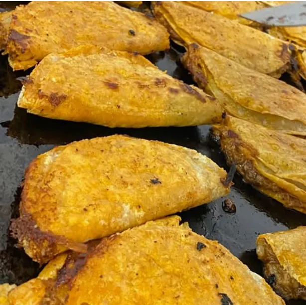 30 TACOS + REFRESCO 2 L