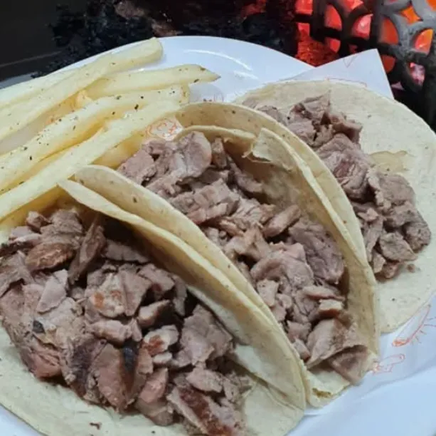 Taco de Carne Asada en Tortilla de Harina