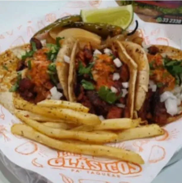 Taco de Adobada en Tortilla de Maíz